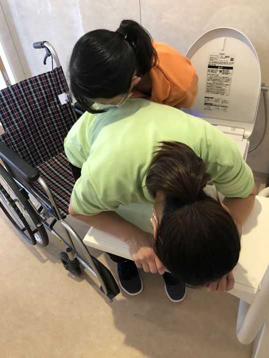 トイレでの介助