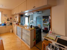 キッチンの明るい空間