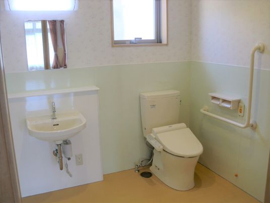 清潔なトイレ設備