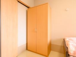 明るい居室の一角