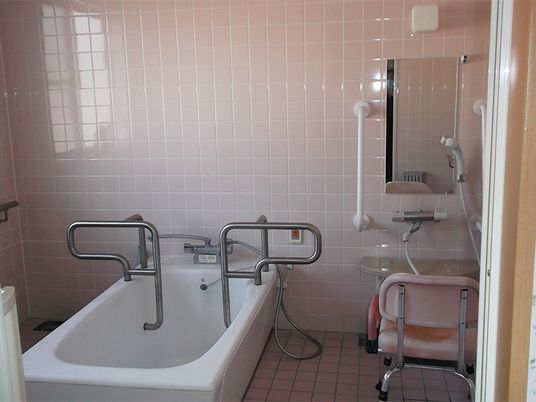 介護業務用の浴室設備