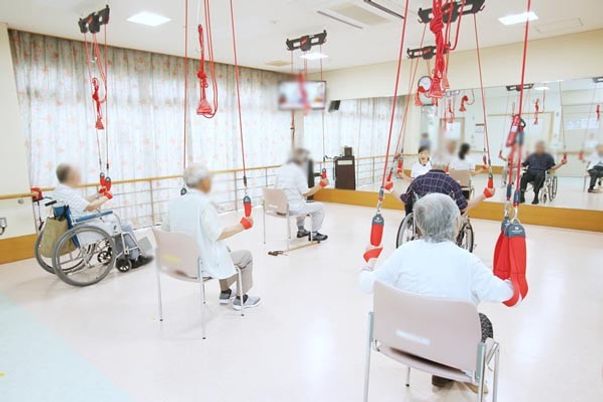 運動中の人々の様子