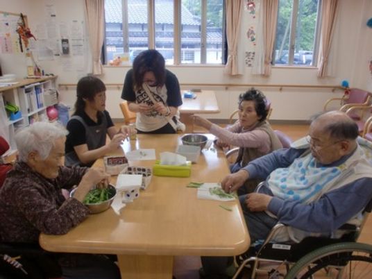 活動中の多目的室