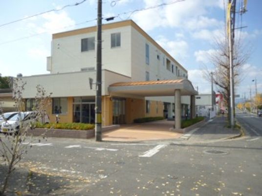 広々とした外観