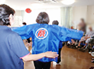 ダンスを楽しむ様子