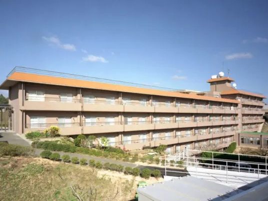 外観の建物全景  