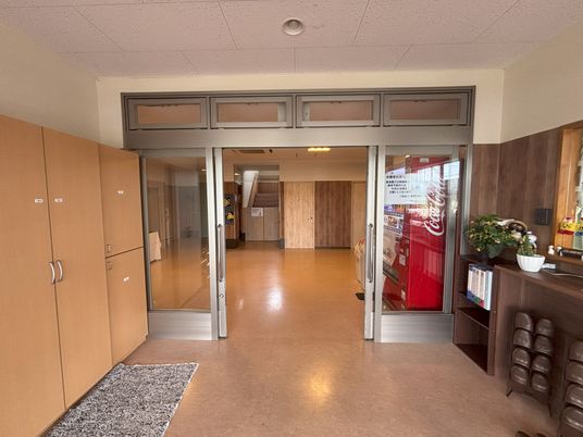 広がりのあるエントランス