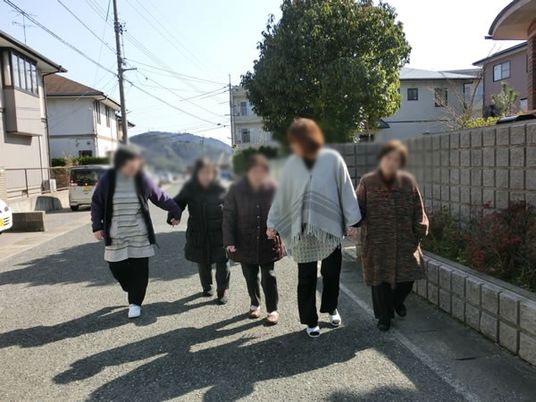 リラックスした様子の庭