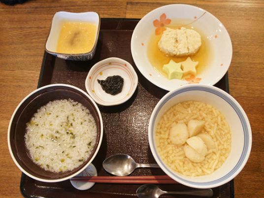 和やかな食事の一例