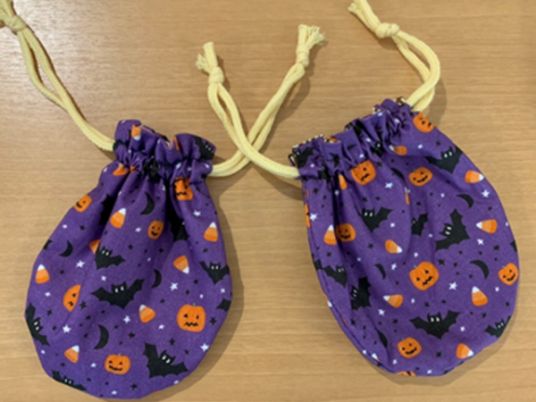 ハロウィン柄の巾着袋