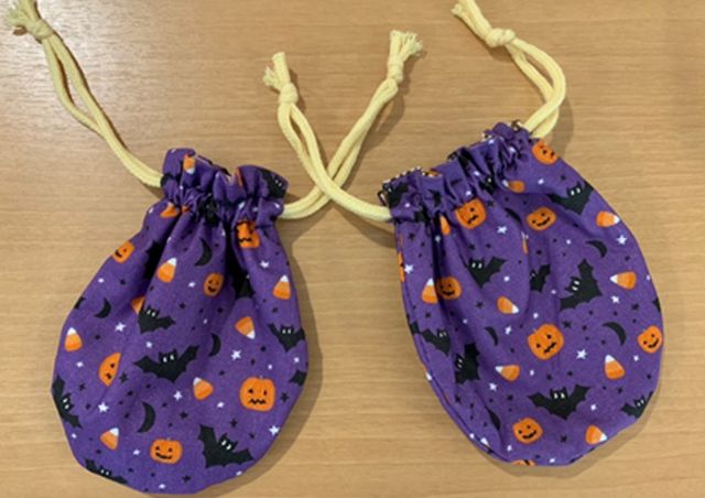 ハロウィン柄の巾着袋