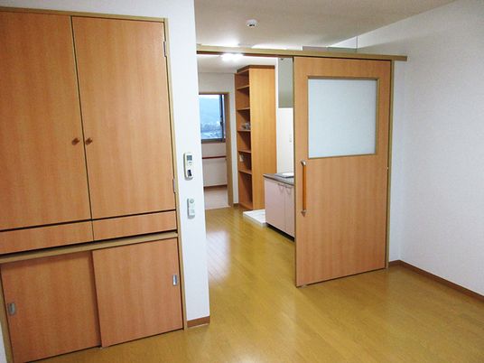 居室の乾いた床