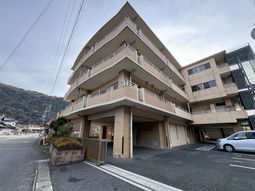 存在感ある建物外観