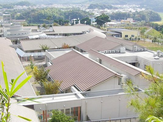 施設の外観全景  
