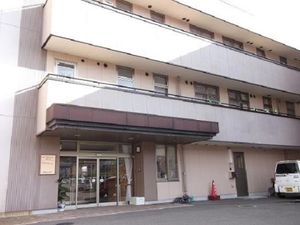 施設の落ち着いた外観