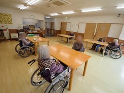 車椅子の方々と多目的室
