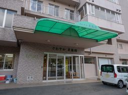 エントランスのある建物