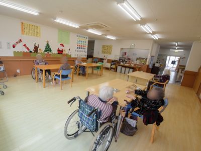 明るい広々とした共有スペース