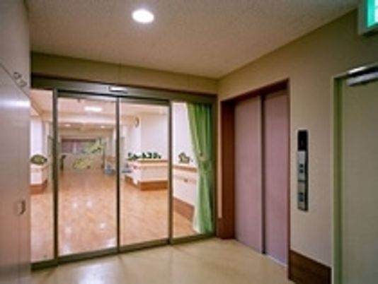 スライドドア付き廊下