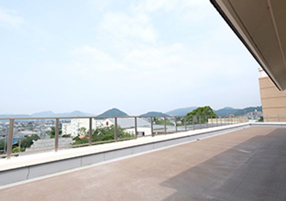 広々としたテラス