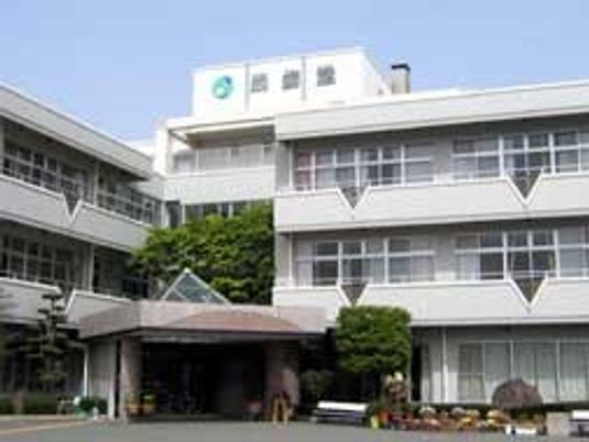 建物正面の外観  