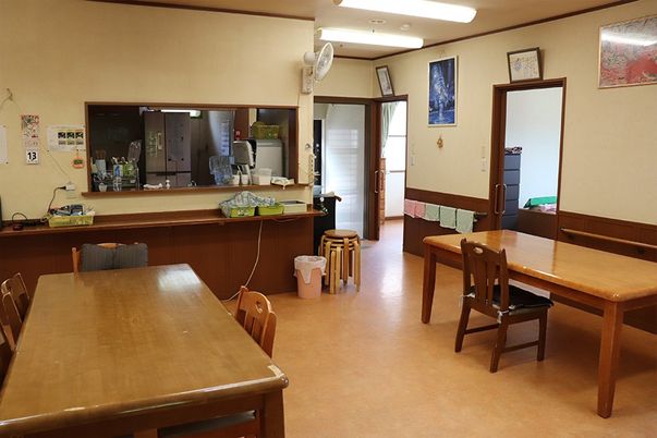 温かみのあるダイニングルーム