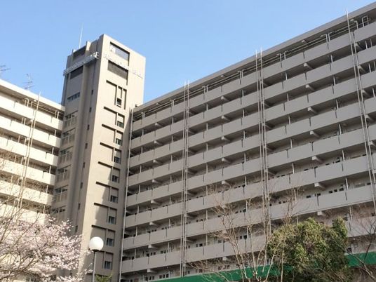 高層の外観  