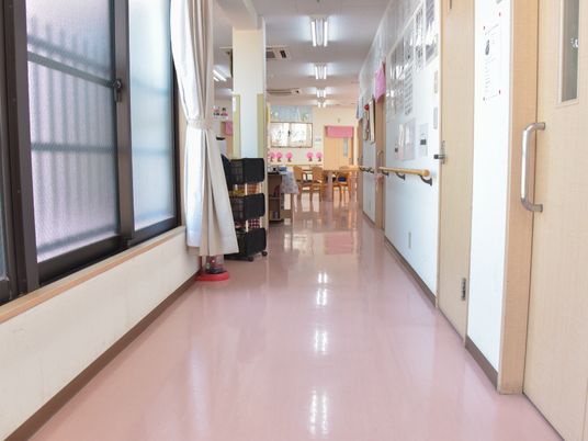 清潔な廊下の風景