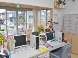 スタッフの作業スペース