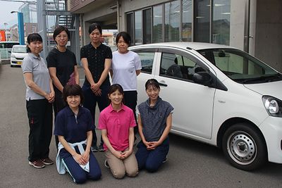 和やかなスタッフ集合