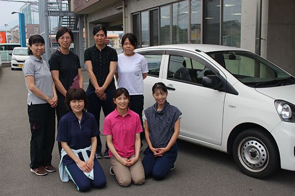和やかなスタッフ集合