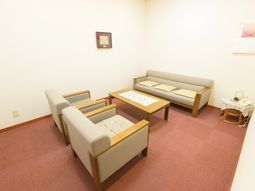 暖かみのある待合室