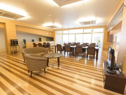 広々とした明るいリビング