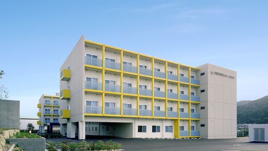 モダンな建物の外観
