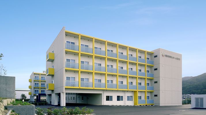 モダンな建物の外観