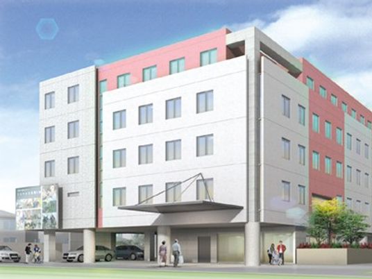 広々とした建物外観
