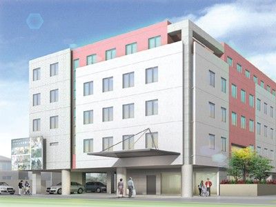 広々とした建物外観