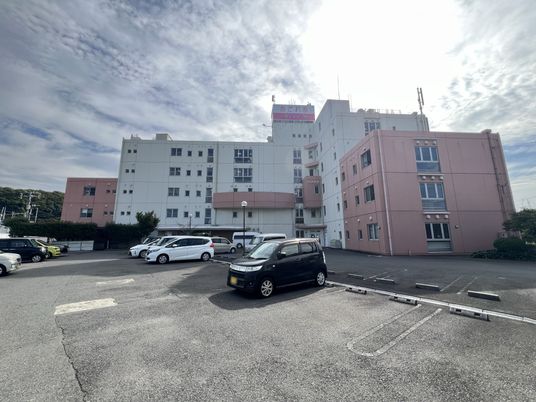 ゆったりとした外観の施設