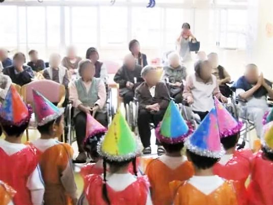 イベント時の賑やかな多目的室