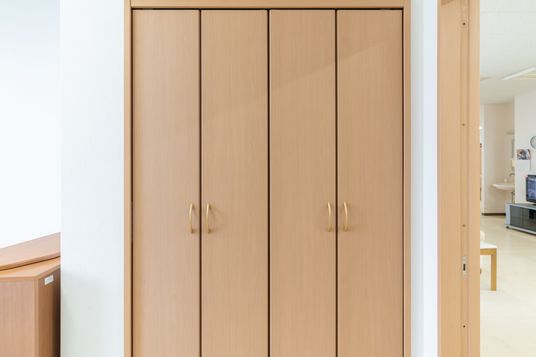 木製クローゼット