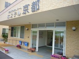 清潔感溢れるエントランス