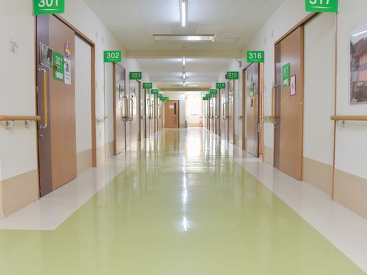 清潔な廊下の風景
