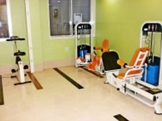 運動設備のある室内