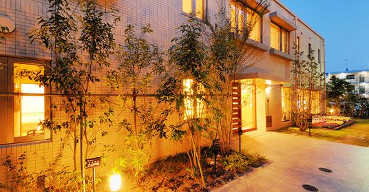 温かみのある建物外観