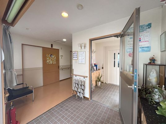 温かみのある玄関