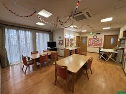 落ち着いた室内空間