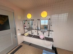 浴室の洗い場  