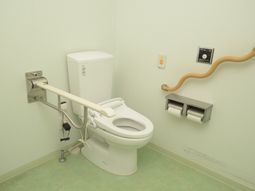 バリアフリー対応トイレ