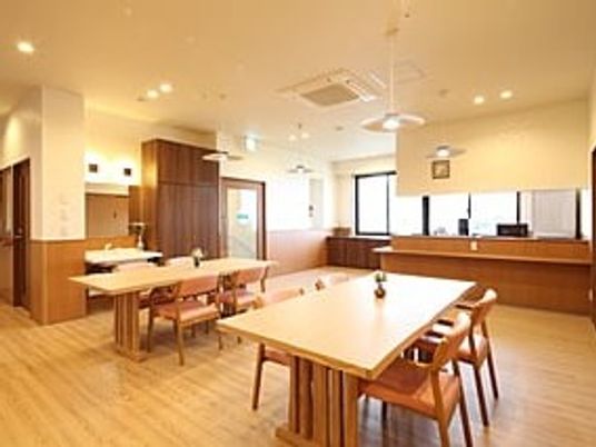 明るい食堂  