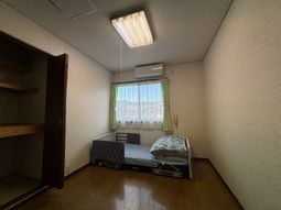日差しの入る居室